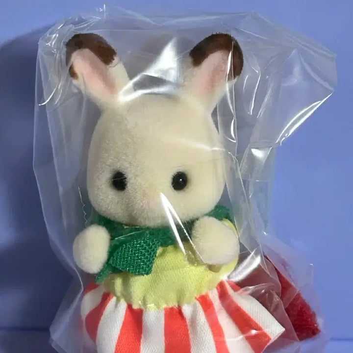 [BUNJANG] Sylvanian Families Hearty Hamburger Shop Collection Blind Bag, Choco Rabbit, Sealed / 실바니안 두근두근 컬렉션 아기 햄버거 가게 블라인드백 초코토끼 미개봉
