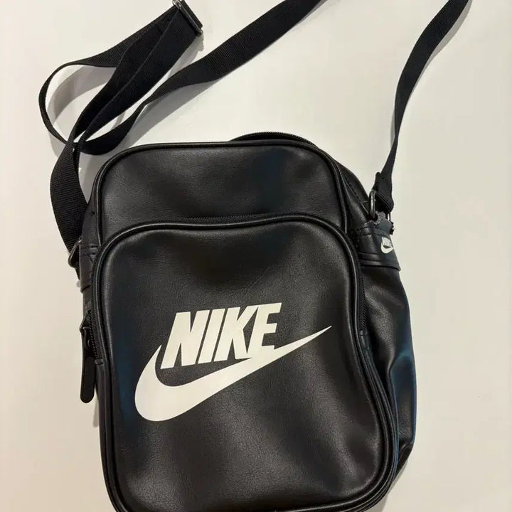 [BUNJANG] Nike Vintage Style Mini Crossbody Bag / 나이키 빈티지st 미니크로스백