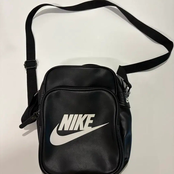 [BUNJANG] Nike Vintage Style Mini Crossbody Bag / 나이키 빈티지st 미니크로스백
