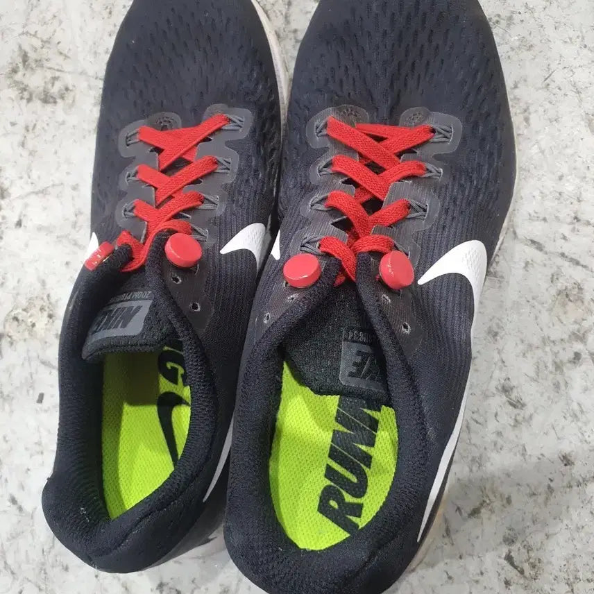 [BUNJANG] Nike Running Shoes / 나이키 런닝화 검/빨 운동화