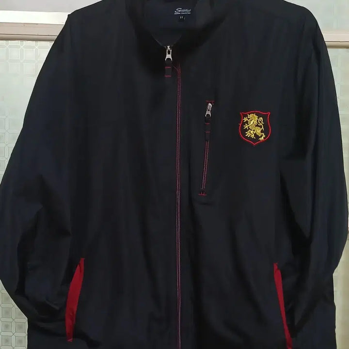 [BUNJANG] JPN Windbreaker Jacket (Black) - Size 105-110 / JPN  바람막이 점퍼 105~110 사이즈