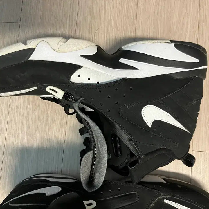 [BUNJANG] Nike Air Maestro 2 Limited Black Sneakers / 나이키 에어 마에스트로 2 리미티드 블랙 270