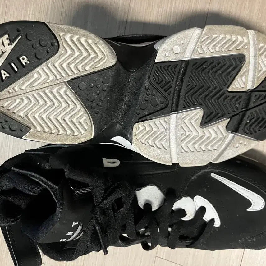 [BUNJANG] Nike Air Maestro 2 Limited Black Sneakers / 나이키 에어 마에스트로 2 리미티드 블랙 270
