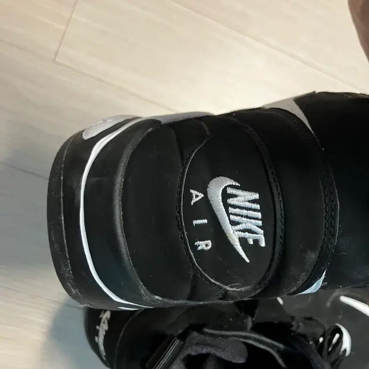 [BUNJANG] Nike Air Maestro 2 Limited Black Sneakers / 나이키 에어 마에스트로 2 리미티드 블랙 270