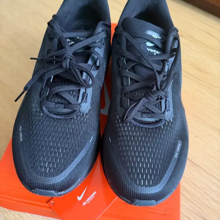 [BUNJANG] Nike Vomero 18 Black Smoke Grey Running Shoes / [290]나이키 보메로18 블랙 스모크 그레이