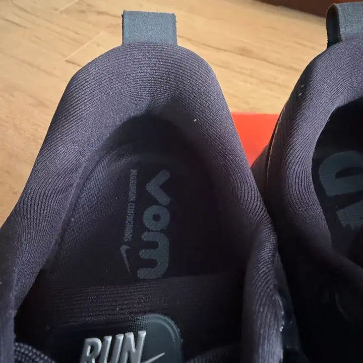 [BUNJANG] Nike Vomero 18 Black Smoke Grey Running Shoes / [290]나이키 보메로18 블랙 스모크 그레이
