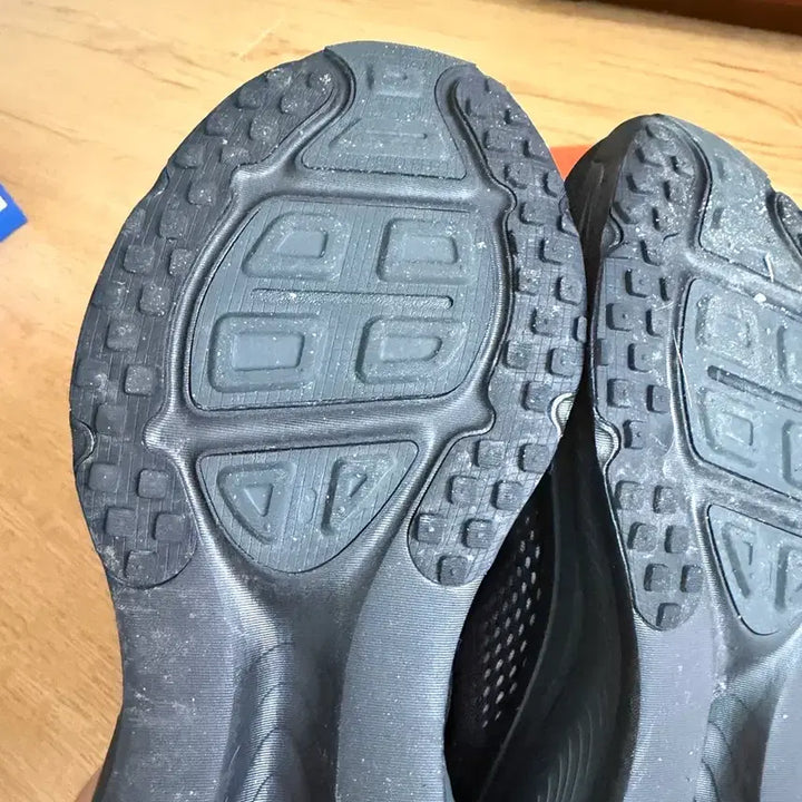 [BUNJANG] Nike Vomero 18 Black Smoke Grey Running Shoes / [290]나이키 보메로18 블랙 스모크 그레이