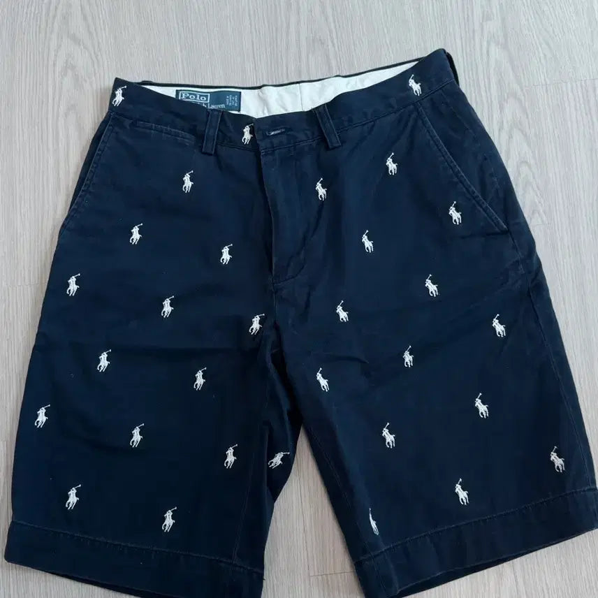 [BUNJANG] Polo Ralph Lauren Navy Embroidered Chino Shorts / 폴로 네이비 자수 치노 반바지