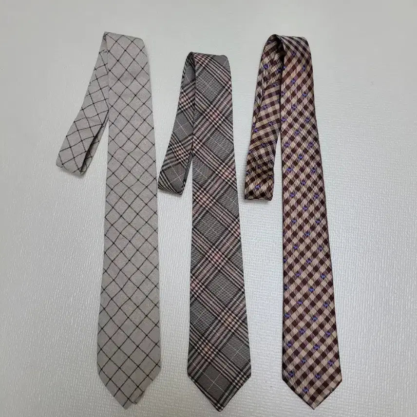 [BUNJANG] Set of 3 Checked Pattern Ties (Ivory, Grey, Brown) / 넥타이 3종 (체크패턴 아이보리, 그레이, 브라운)