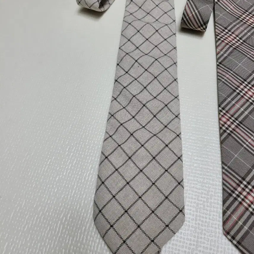 [BUNJANG] Set of 3 Checked Pattern Ties (Ivory, Grey, Brown) / 넥타이 3종 (체크패턴 아이보리, 그레이, 브라운)