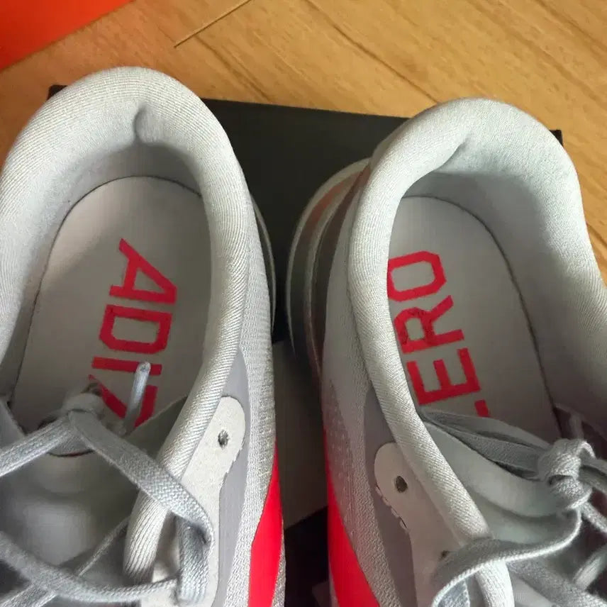 [BUNJANG] Adidas EBO SL Silver Metallic Lucid Red Running Shoes / [285]아디다스 에보sl 실버메탈릭 루시드레드 마일리지7km