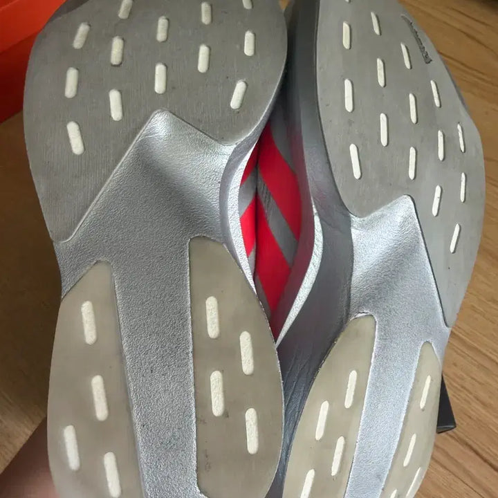 [BUNJANG] Adidas EBO SL Silver Metallic Lucid Red Running Shoes / [285]아디다스 에보sl 실버메탈릭 루시드레드 마일리지7km