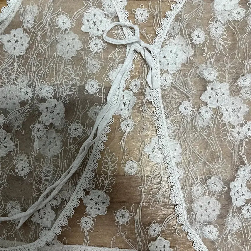 [BUNJANG] White Lace Flower Vest / 화이트 레이스 플라워 조끼