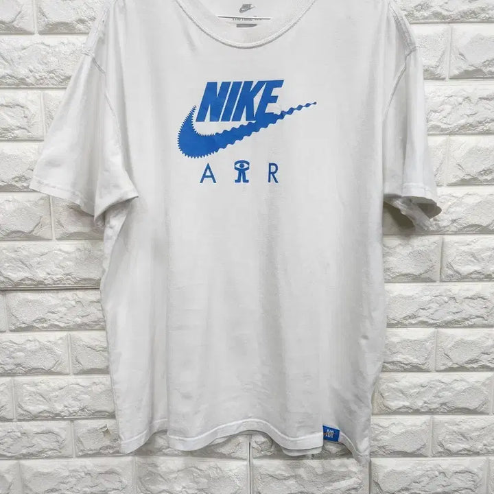 [BUNJANG] Nike Round Neck Short Sleeve T-Shirt (Size 100-105) / 나이키 반팔 라운드티 100-105사이즈 k641