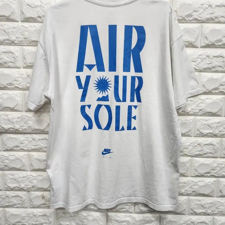 [BUNJANG] Nike Round Neck Short Sleeve T-Shirt (Size 100-105) / 나이키 반팔 라운드티 100-105사이즈 k641
