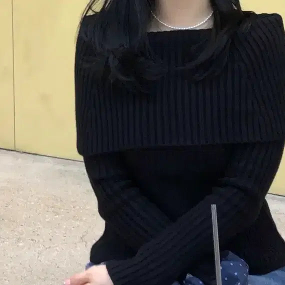 [BUNJANG] Rola Rola Off-Shoulder Knit Top / 로라로라 리브 오프숄더 니트