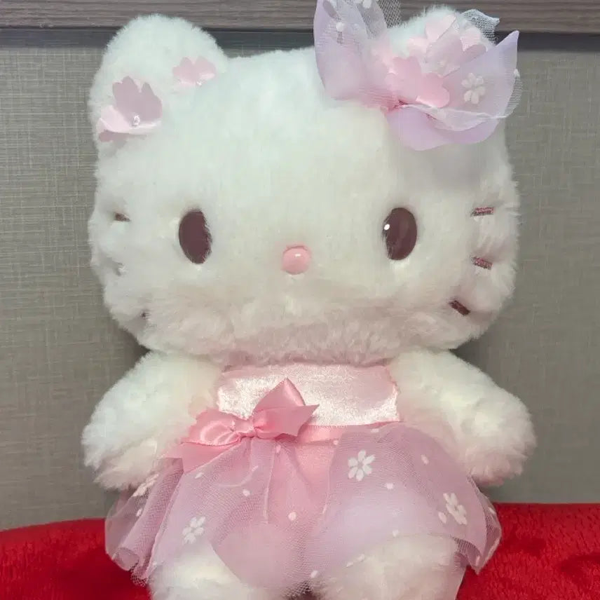 [BUNJANG] Sanrio Hello Kitty Sakura Plush Doll / 산리오 벚꽃 사쿠라 키티 헬로키티 누이구루미 인형