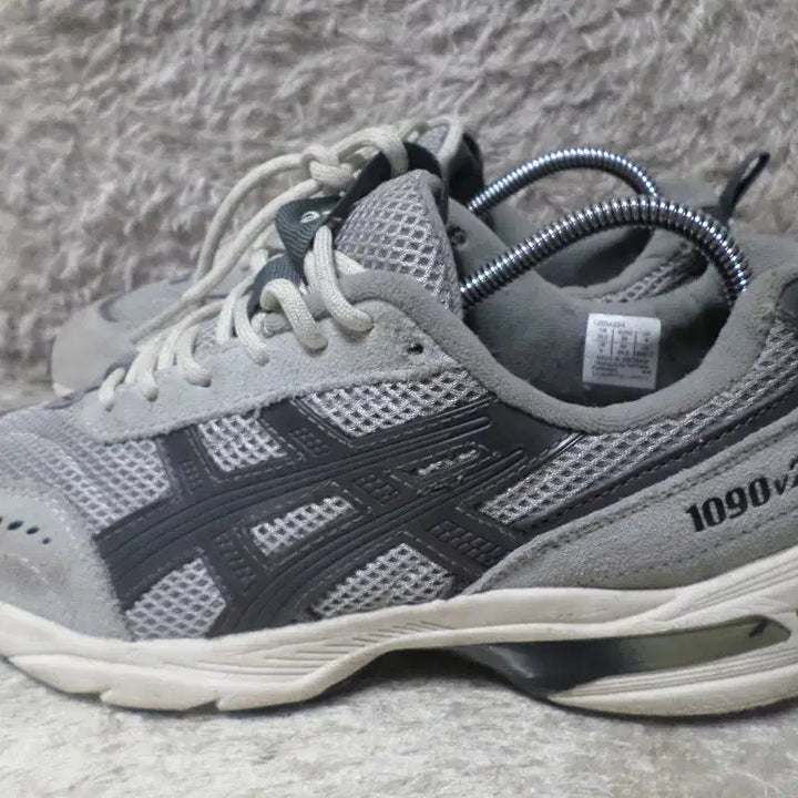[BUNJANG] Asics Gel 1090v2 Oyster Grey Sneakers / 후루룩구제 245 아식스 젤 1090v2 오이스터 그레이 운동화 중고신발