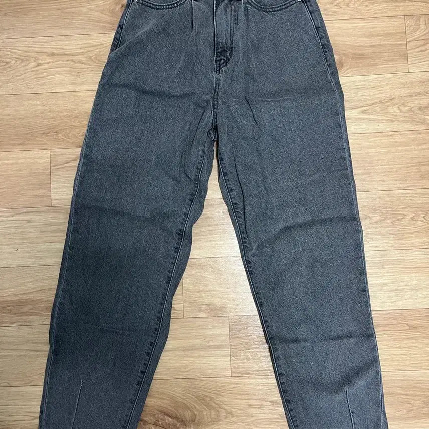 [BUNJANG] Spao Gray Pleated Denim Pants / 스파오 그레이 핀턱 데님
