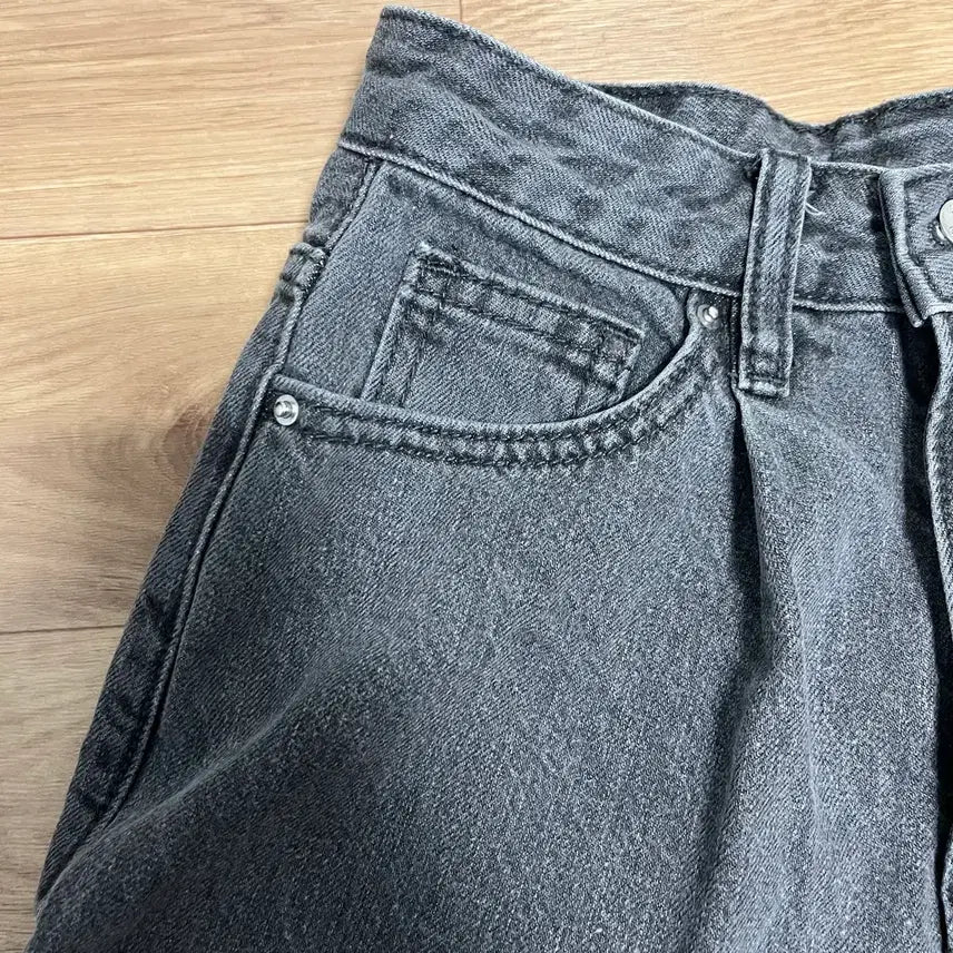 [BUNJANG] Spao Gray Pleated Denim Pants / 스파오 그레이 핀턱 데님