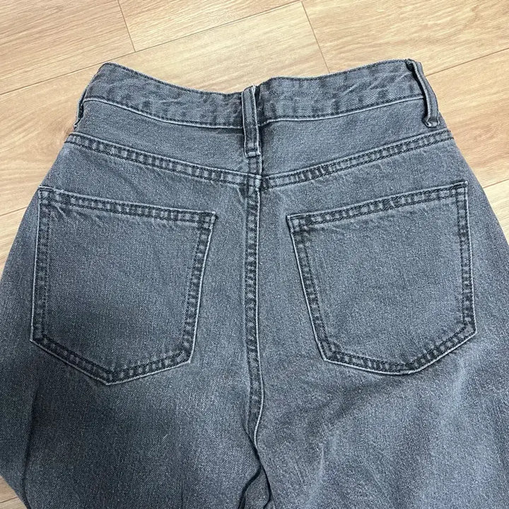 [BUNJANG] Spao Gray Pleated Denim Pants / 스파오 그레이 핀턱 데님