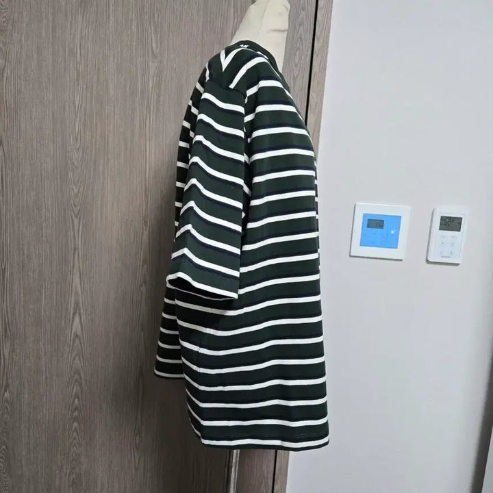 [SOLD OUT] 스튜디오 톰보이 줄무늬 반팔 티셔츠 그린/화이트