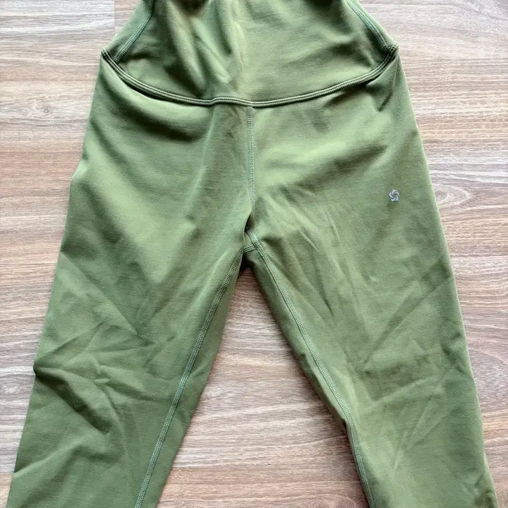 [BUNJANG] Mulawear High-Waisted Leggings Olive / 뮬라웨어 레깅스 올리브 필라테스 요가