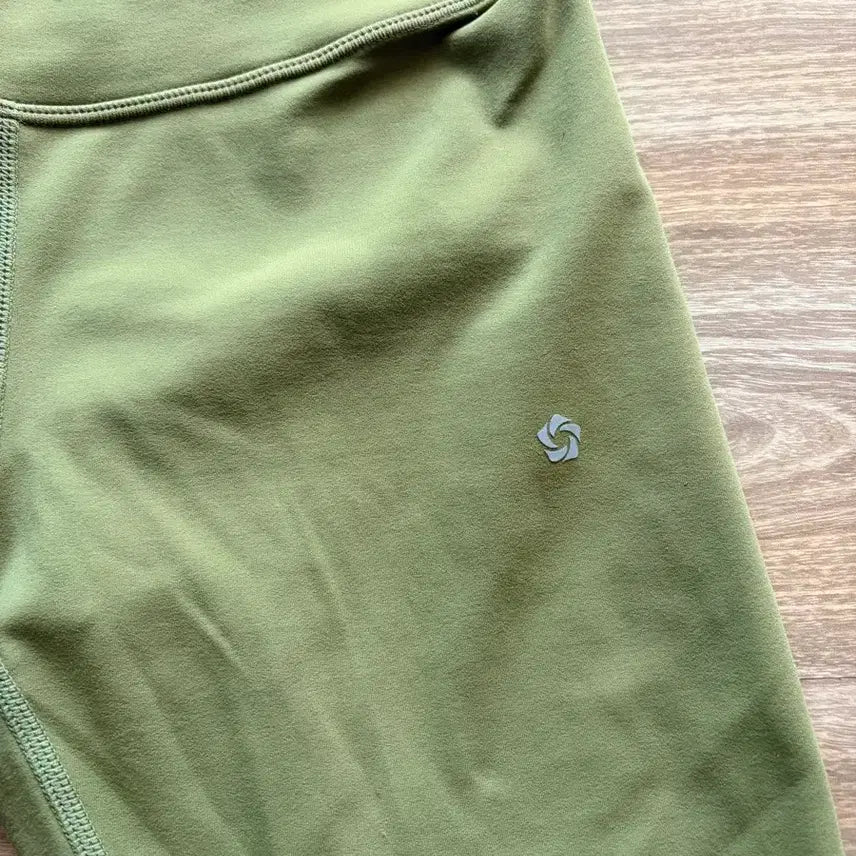 [BUNJANG] Mulawear High-Waisted Leggings Olive / 뮬라웨어 레깅스 올리브 필라테스 요가