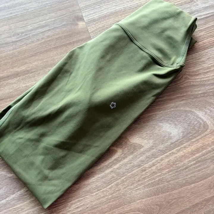 [BUNJANG] Mulawear High-Waisted Leggings Olive / 뮬라웨어 레깅스 올리브 필라테스 요가