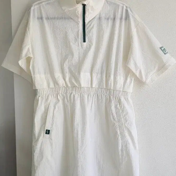 [BUNJANG] Gary &amp; Freckle Anorak Shirring Half-Zip Dress / (새옷) 게리앤프레키/ 아노락셔링 반집업원피스 m(90)