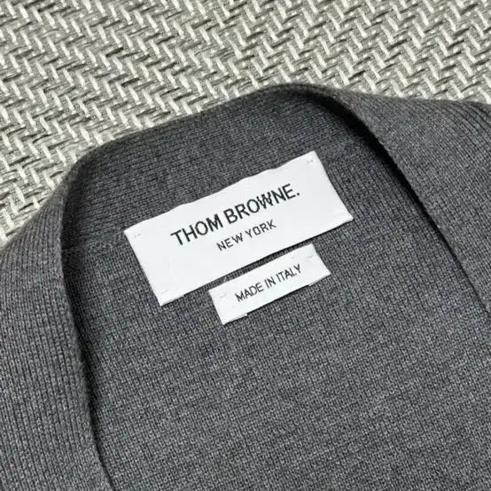 [SOLD OUT] [새상품급] 톰브라운 밀라노스티치 가디건