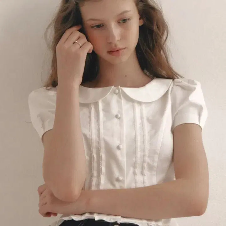 [BUNJANG] Flohm Hani Short Sleeve Blouse White XS / 플로움 하니 반팔 블라우스 화이트 XS(44-55)사이즈 판매합니다.