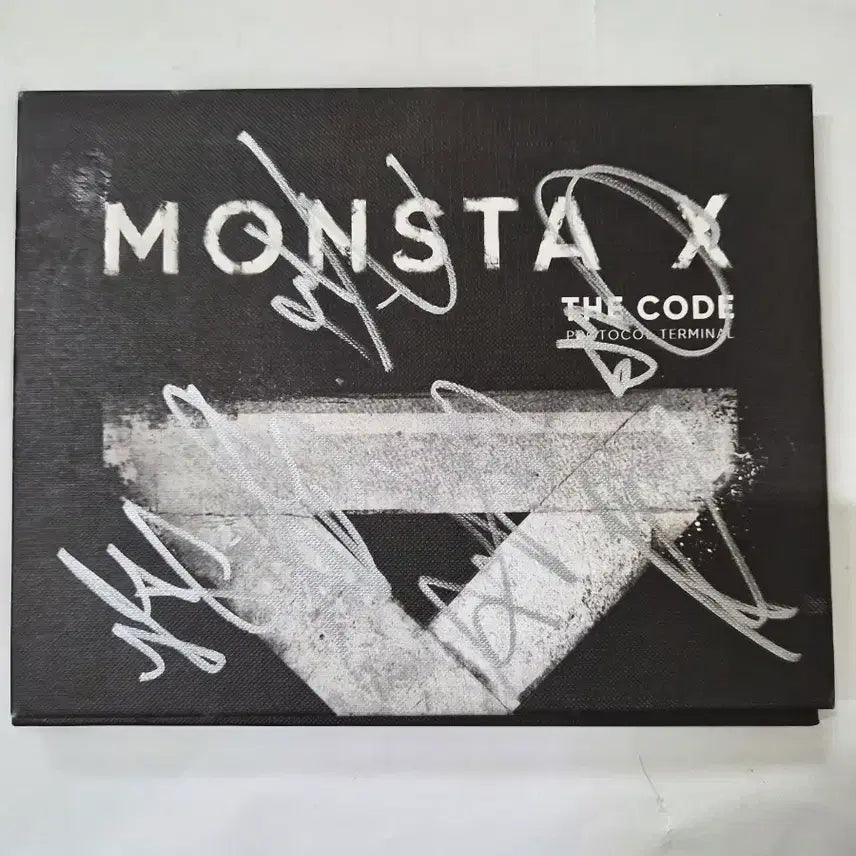 [BUNJANG] Monsta X The Code 5th Mini Album Signed CD / 몬스타엑스 The Code 5집미니친필 사인 cd 올려봅니