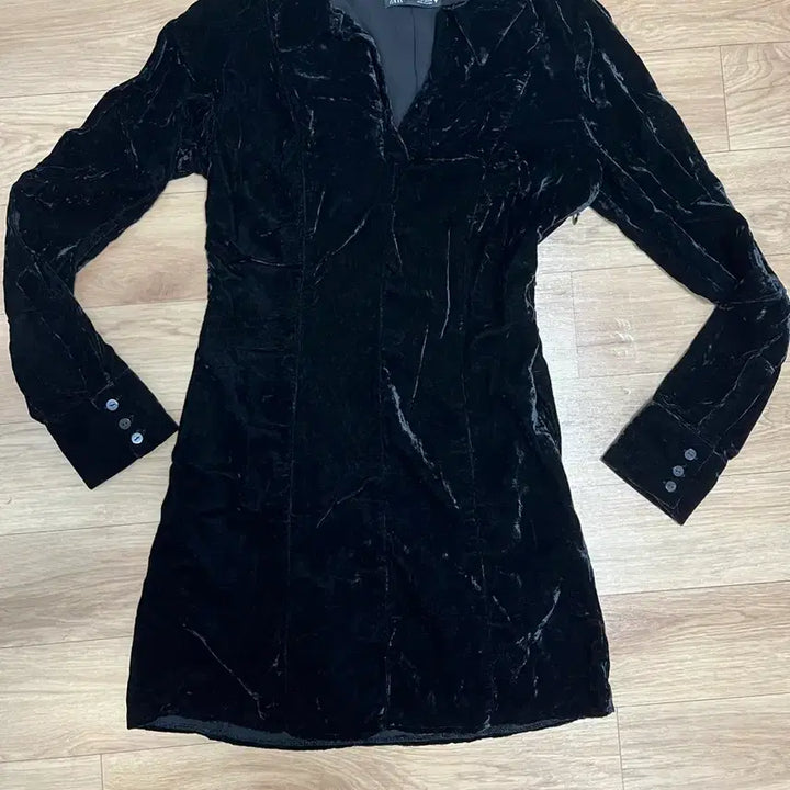 [BUNJANG] ZARA Velvet Collar Mini Dress / 자라 벨벳 카라 원피스