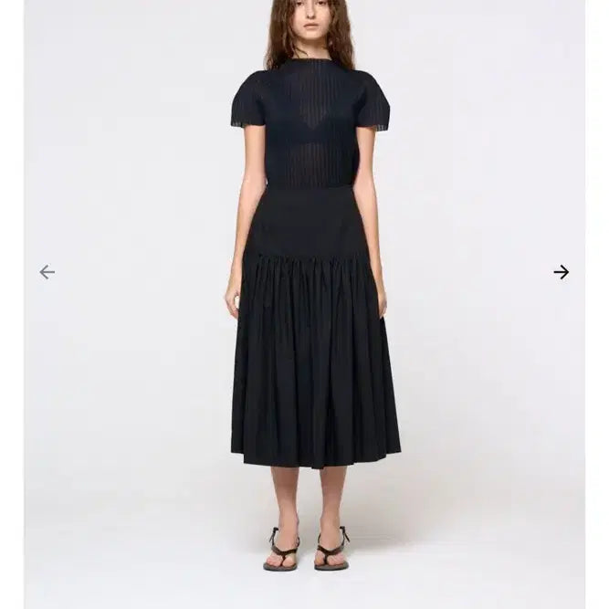 [BUNJANG] AMOMENTO 25SS Shirring Culotte Pants Black / 아모멘토 25SS Shirring Culotte Pants 블랙 1