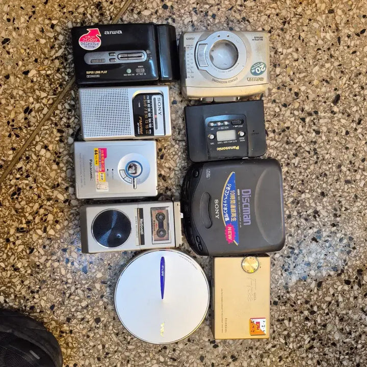 [BUNJANG] Various Brands Walkman Bundle Set / 워커맨일괄10만원