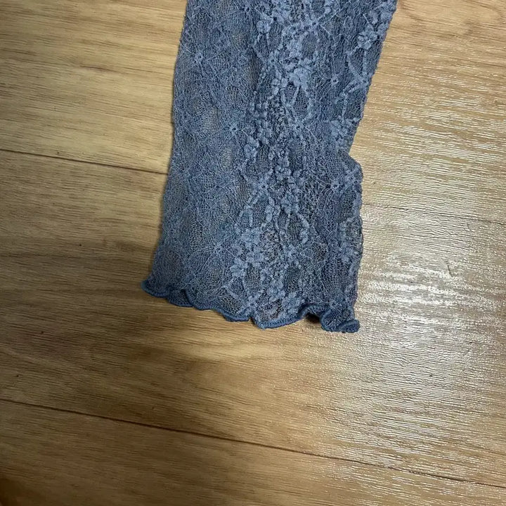 [BUNJANG] Blue Lace Crop Top / 블루 레이스 크롭 티셔츠