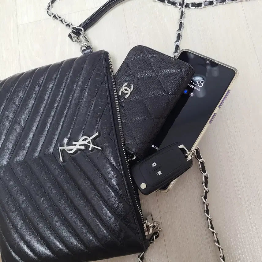 [BUNJANG] Saint Laurent Matelassé Black Clutch Bag Full Set / 생로랑 마틀라세 블랙 클러치 백 풀세트