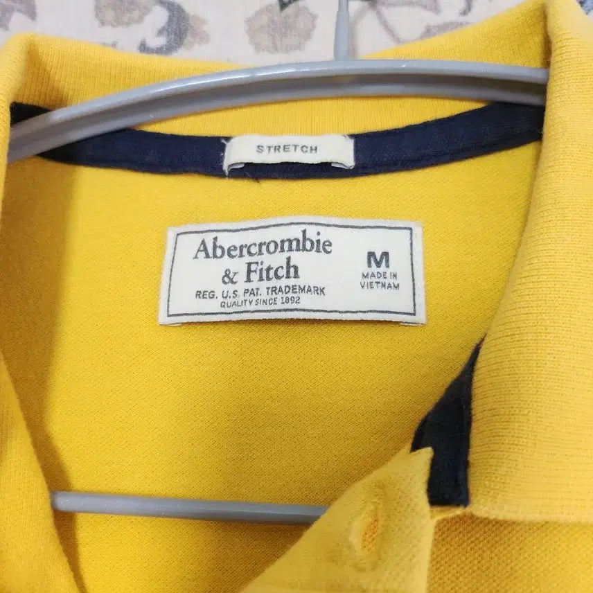 [BUNJANG] Abercrombie &amp; Fitch Yellow Polo Shirt M / 아베크롬비 옐로우 반팔 폴로티 M