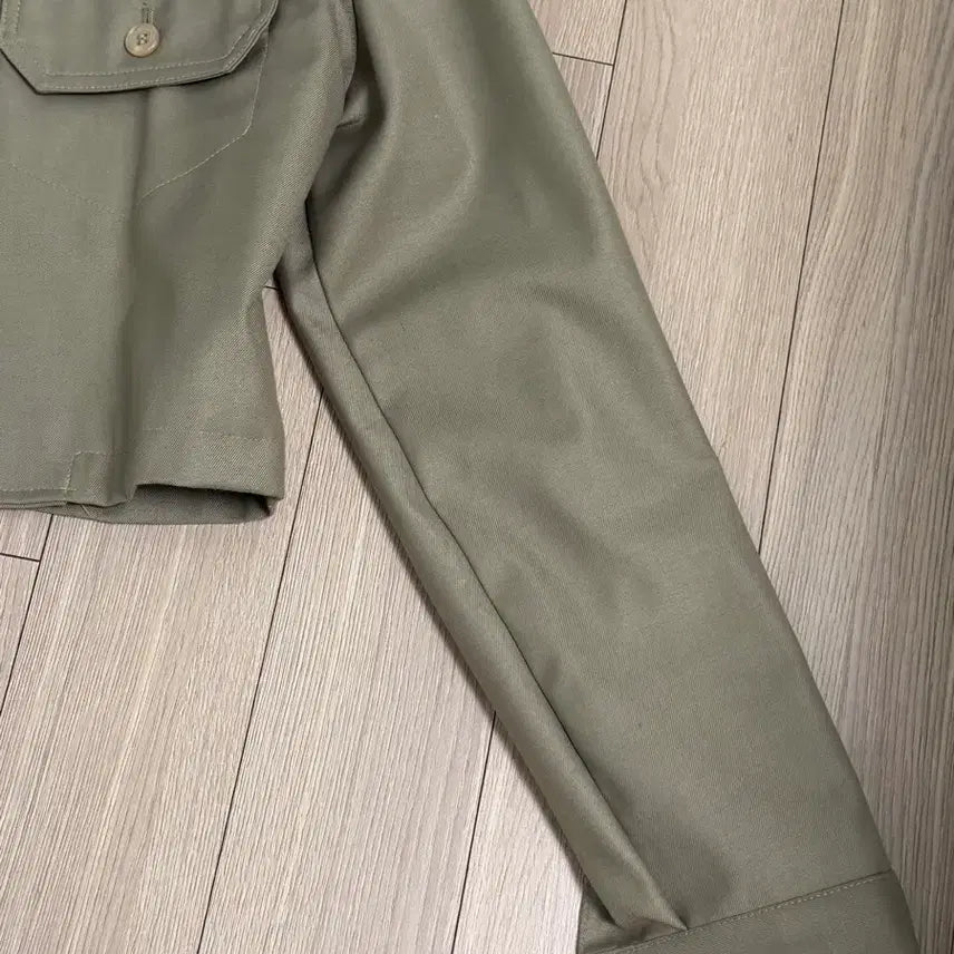 [BUNJANG] Heizzii Crop Jacket / 헤이지지 크롭자켓