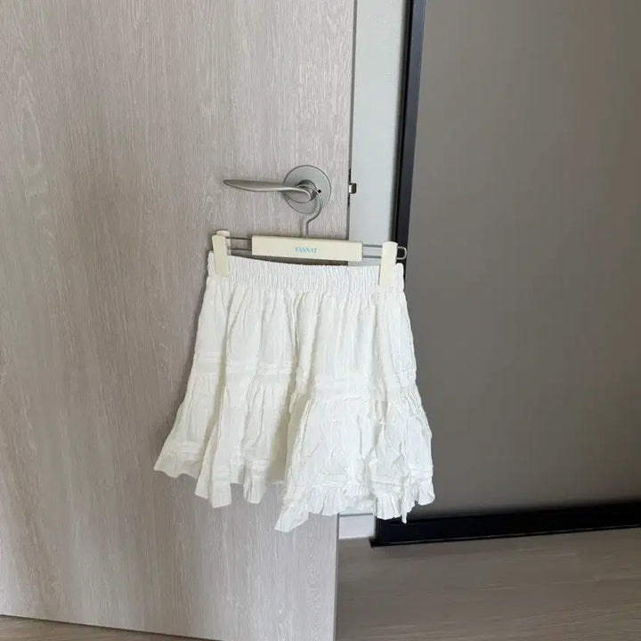 [BUNJANG] Lace Skirt Pants / (새제품)레이스 치마바지