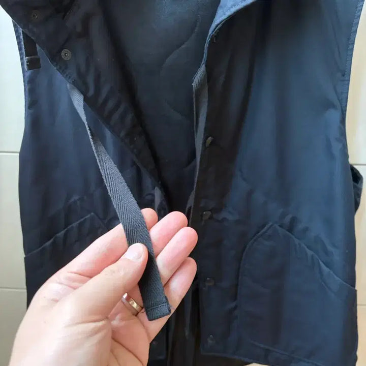 [BUNJANG] Engineered Garments Navy Vest M / 엔지니어드기먼츠 조끼 네이비 M