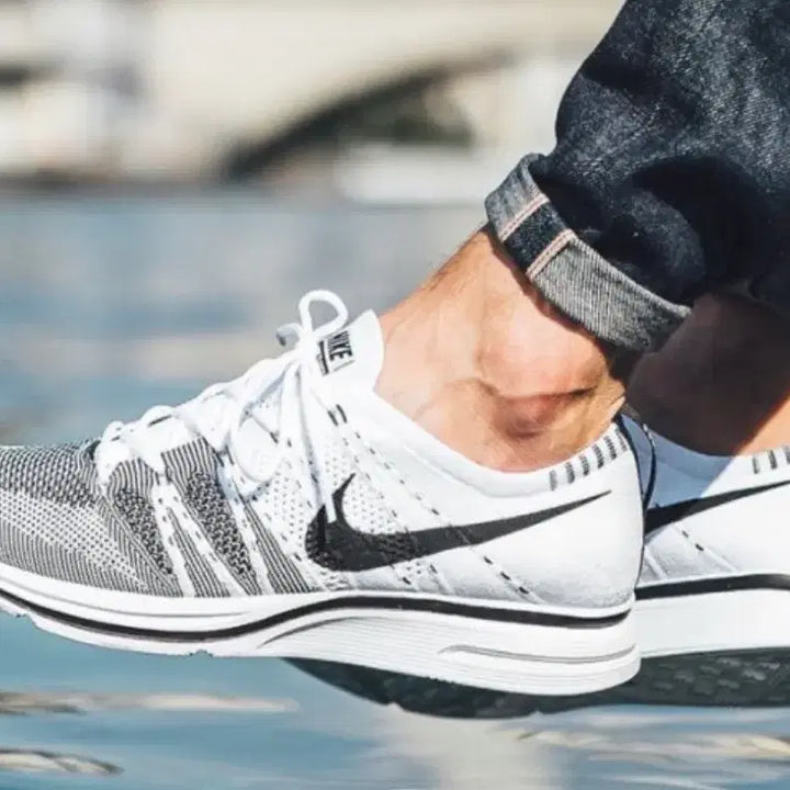[BUNJANG] Nike Flyknit Trainer Oreo White/Black Sneakers / 나이키 플라이니트 트레이너 오레오 흰검 260 (2017)