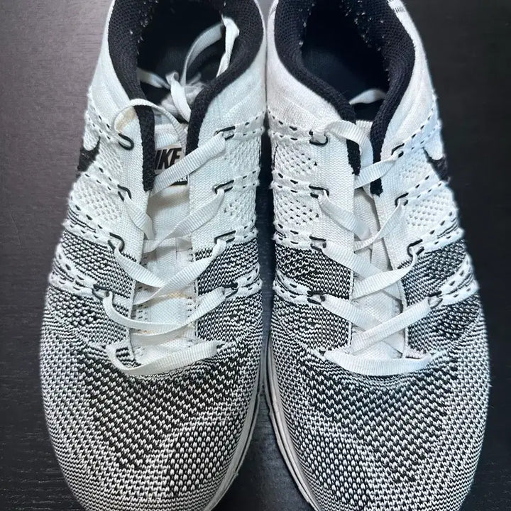 [BUNJANG] Nike Flyknit Trainer Oreo White/Black Sneakers / 나이키 플라이니트 트레이너 오레오 흰검 260 (2017)