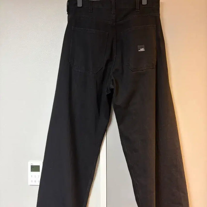 [BUNJANG] Haechiroom x Surl Wide Curve Jeans Washed Wrinkle Black / 해칭룸 x Surl 와이드 커브진 워시드 크링클 블랙