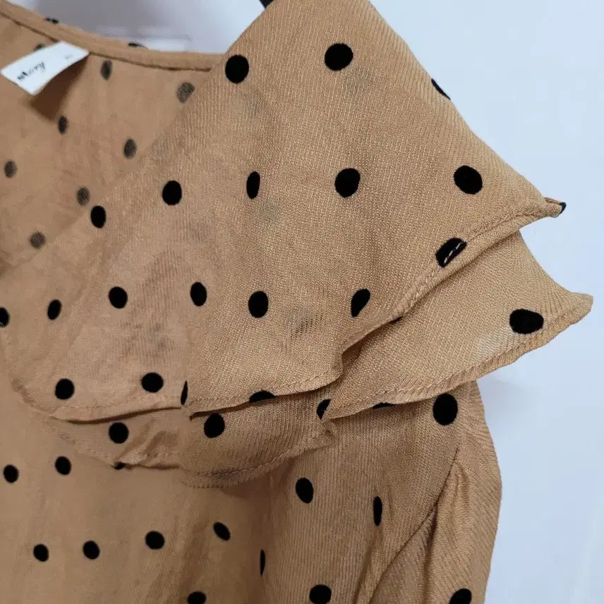 [BUNJANG] Big Size Sheer Big Collar Blouse / 99~100 빅사이즈 시스루 빅카라 블라우스