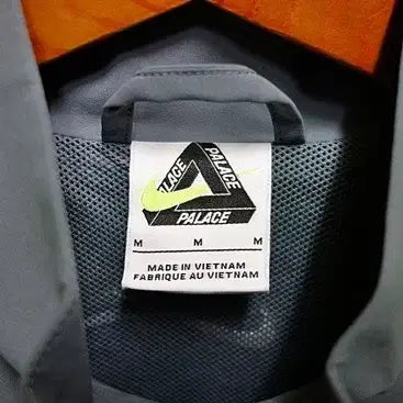 [BUNJANG] Palace Nike Total 90 Track Jacket Grey M / Palace 팔라스 나이키 토탈 90 트랙 자켓 그레이 M (100)