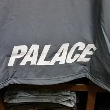 [BUNJANG] Palace Nike Total 90 Track Jacket Grey M / Palace 팔라스 나이키 토탈 90 트랙 자켓 그레이 M (100)