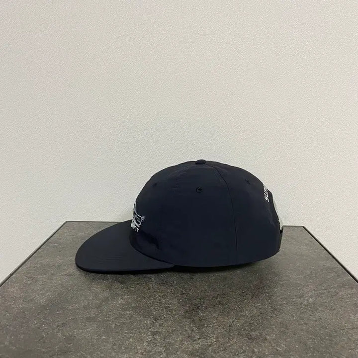 [BUNJANG] Supreme 6-Panel Ball Cap Hat 23FW Resistant Black / (OS) 슈프림 6패널 볼캡 모자 23FW 레지스턴트 블랙
