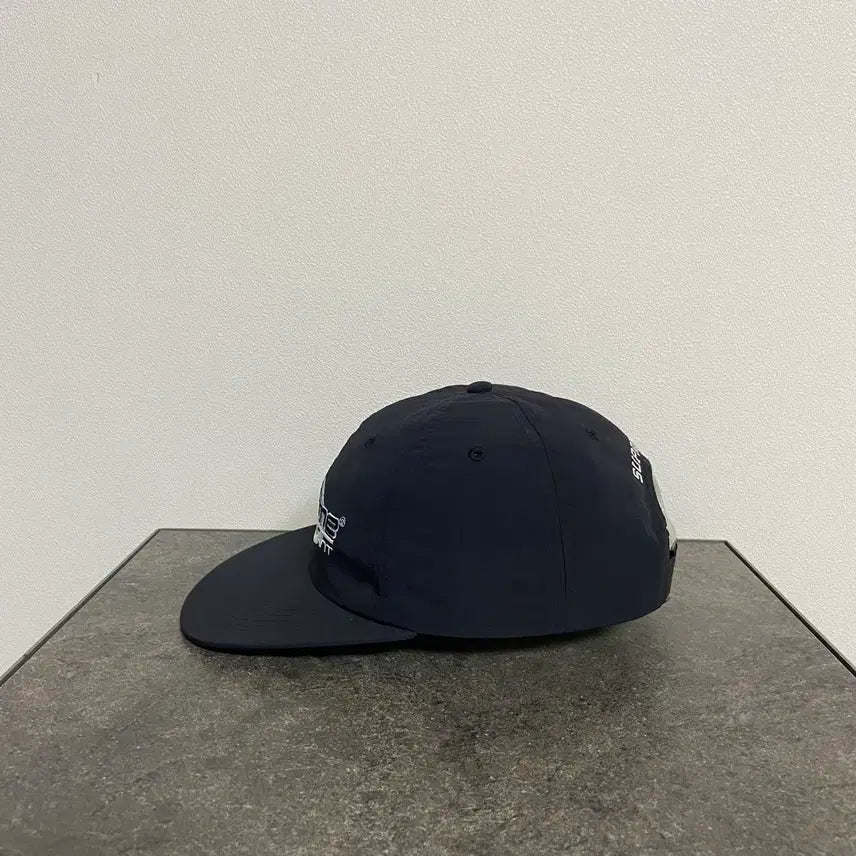 [BUNJANG] Supreme 6-Panel Ball Cap Hat 23FW Resistant Black / (OS) 슈프림 6패널 볼캡 모자 23FW 레지스턴트 블랙